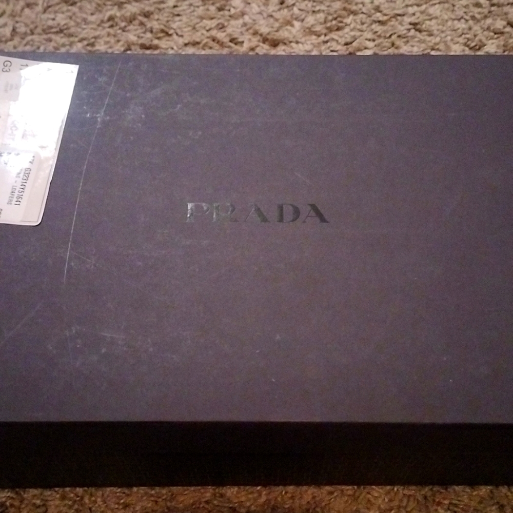 A pair of women's Prada ballet flats size 6